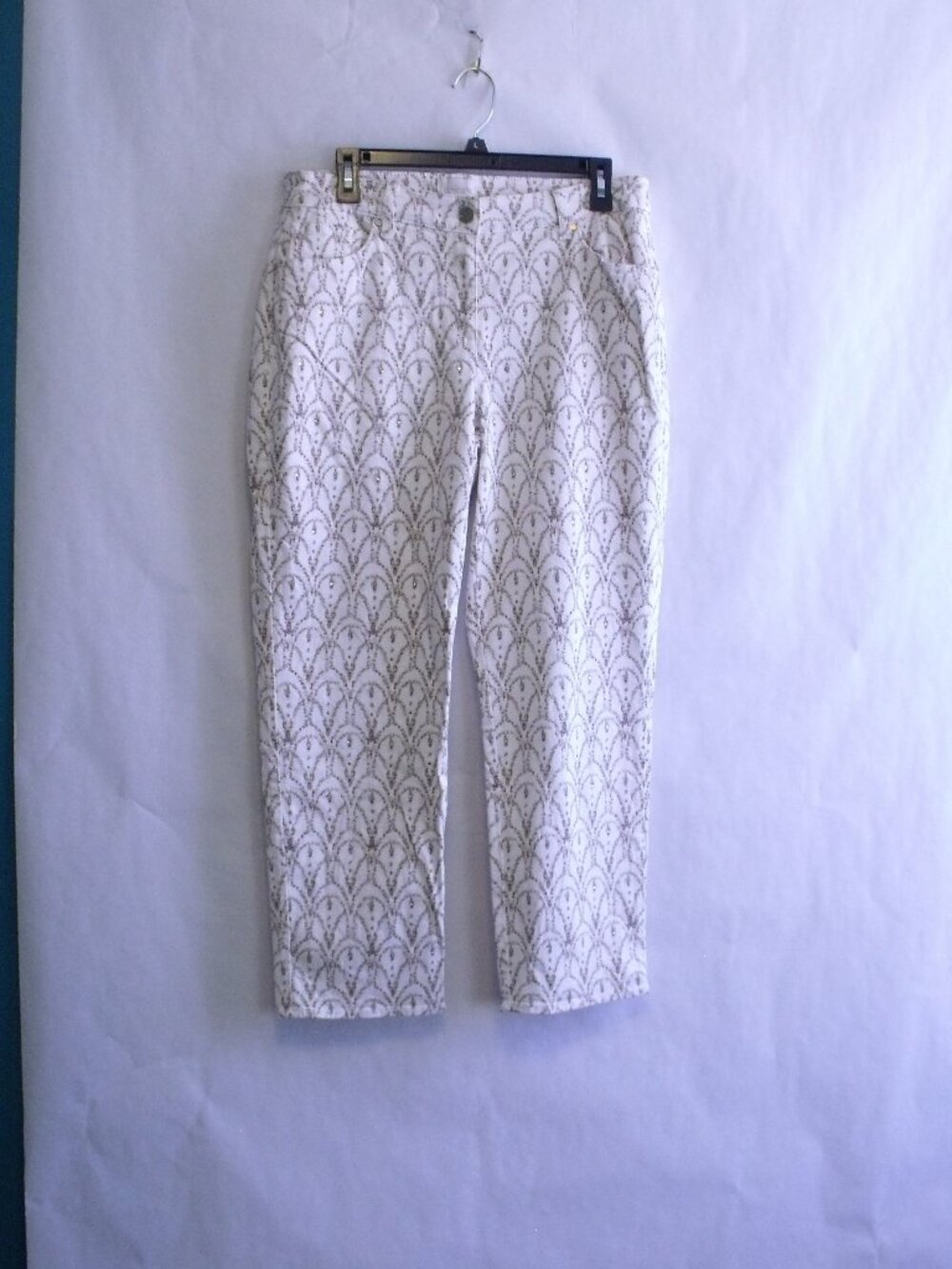 Chico's Rhinestone & Lace Skimmer Pants